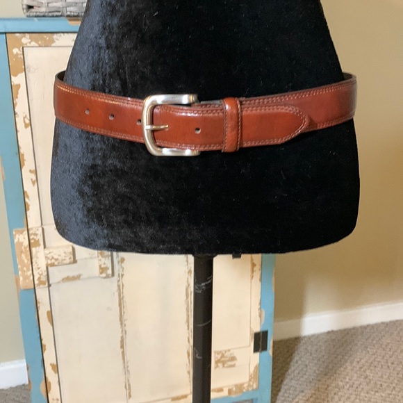 Bosca Genuine Leather Brown Belt. Size 32 - Picture 1 of 7